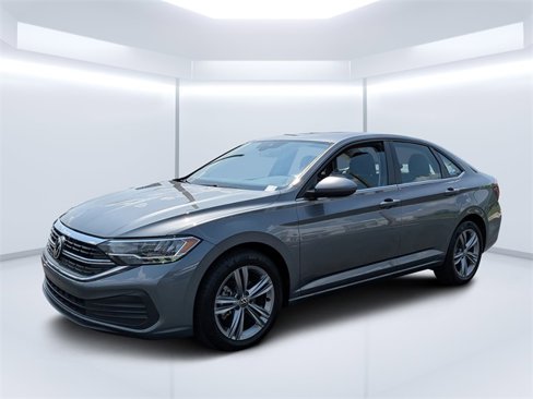 Used 2024 Volkswagen Jetta SE image 7