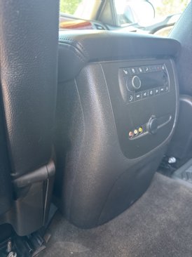 Used 2010 Chevrolet Tahoe LS image 21