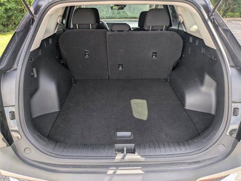 Used 2023 Kia Sportage LX image 9