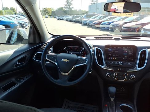 Used 2022 Chevrolet Equinox LT image 18