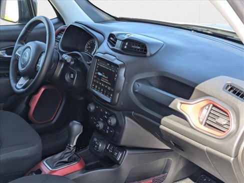 Used 2021 Jeep Renegade Trailhawk image 24