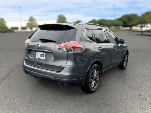 Used 2016 Nissan Rogue SL image 6