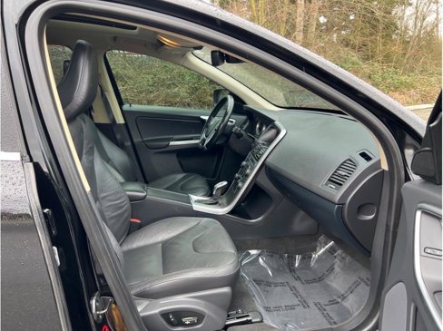 Used 2013 Volvo XC60 T6 image 22
