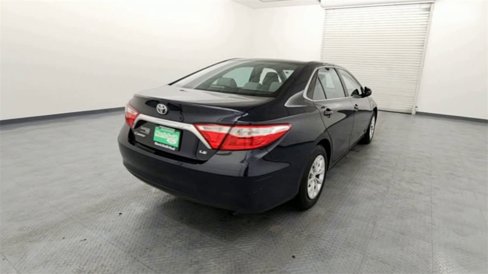 Used 2016 Toyota Camry LE image 8