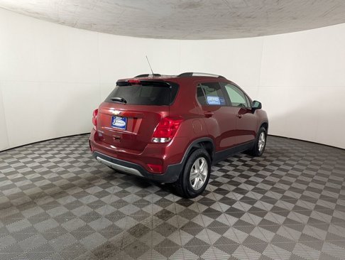 Certified 2022 Chevrolet Trax LT w/ LT Convenience Package image 7