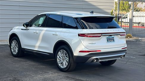 New 2025 Lincoln Corsair FWD image 3