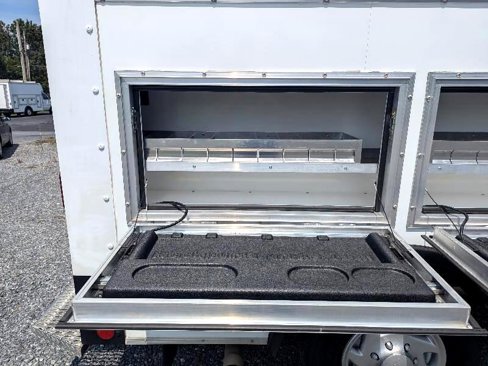 Used 2025 Ford E-350 and Econoline 350 Super Duty w/ Power Equipment Group image 16
