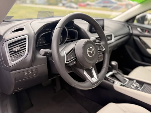 Used 2018 MAZDA MAZDA3 Grand Touring w/ Premium Equipment Package image 25