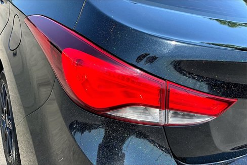 Used 2016 Hyundai Elantra SE image 29