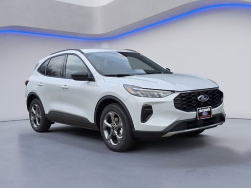New 2025 Ford Escape ST-Line w/ Cold Weather Package image 2