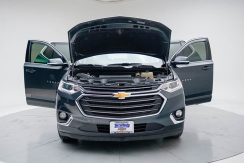 Used 2018 Chevrolet Traverse LT image 16