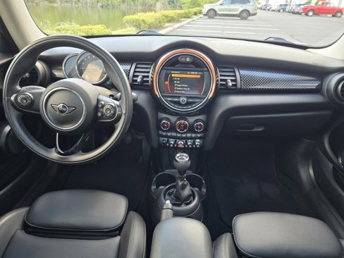 Used 2019 MINI Cooper S image 2