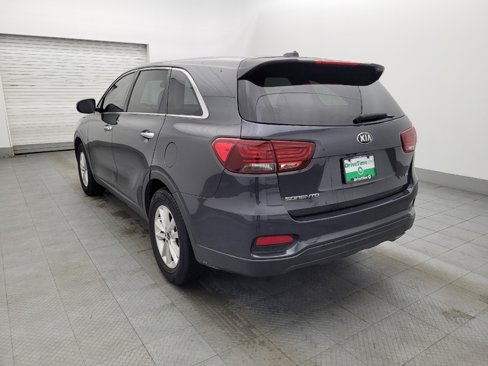 Used 2019 Kia Sorento LX image 5