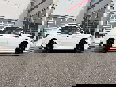 Used 2025 Toyota Camry Hybrid image 24