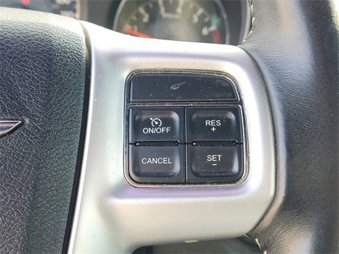 Used 2013 Chrysler 200 S image 16
