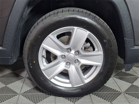 Used 2022 Jeep Compass Latitude image 12