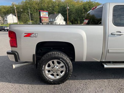 Used 2011 Chevrolet Silverado 2500 LTZ w/ Snow Plow Prep Package image 8