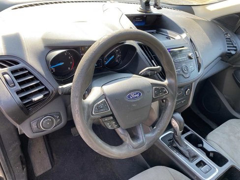 Used 2017 Ford Escape S image 10