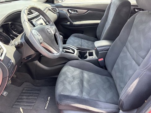 Used 2016 Nissan Rogue SV image 16