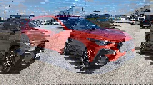 Used 2024 Subaru Crosstrek 2.0i Premium image 2