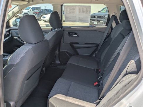 Used 2021 Nissan Rogue SV image 14