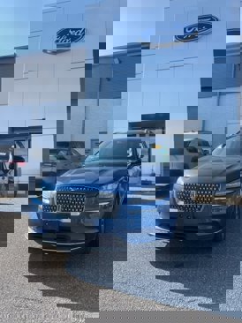 Used 2021 Lincoln Corsair AWD w/ Equipment Group 101A image 2