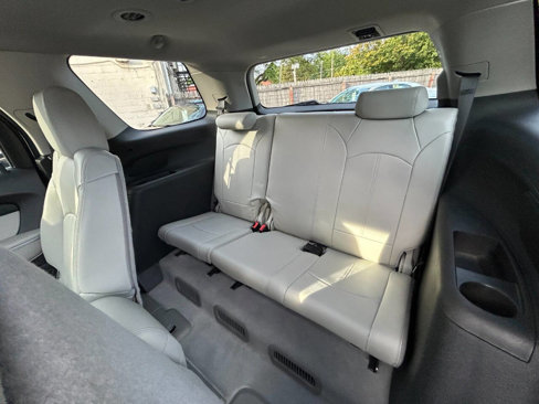 Used 2012 GMC Acadia SLT image 7