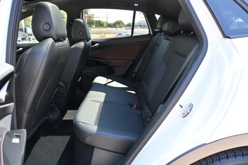 Used 2022 Volkswagen ID.4 Pro S image 17