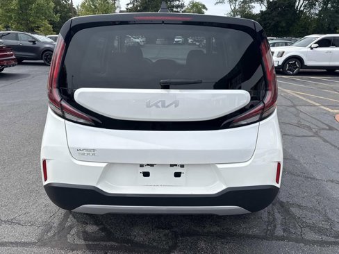 Used 2024 Kia Soul LX w/ Option Group 015 image 4