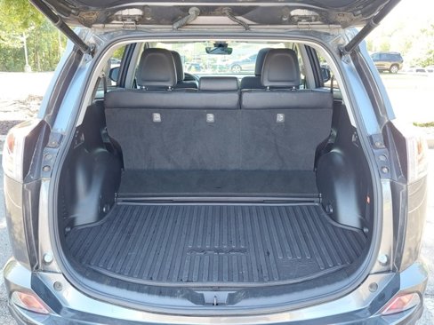 Used 2018 Toyota RAV4 Limited image 32