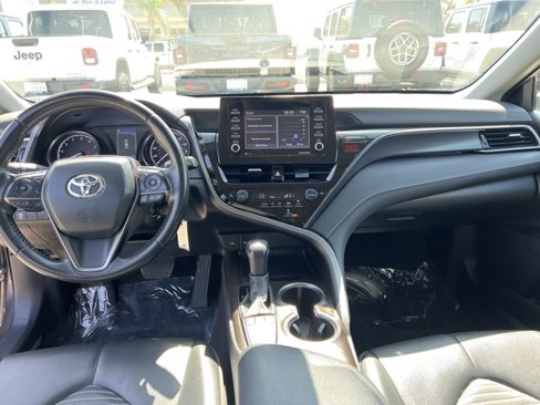 Used 2023 Toyota Camry SE image 24