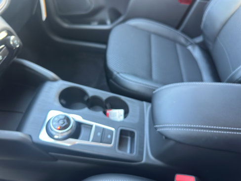 New 2025 Ford Escape SE image 33