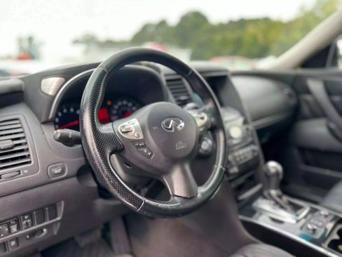 Used 2010 INFINITI FX35 AWD image 12