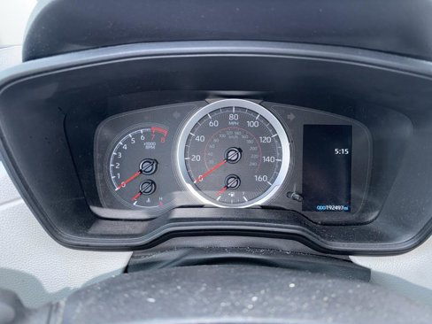 Used 2022 Toyota Corolla Cross L image 9