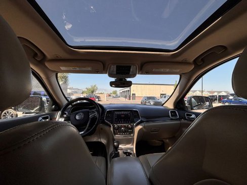 Used 2018 Jeep Grand Cherokee Limited image 22