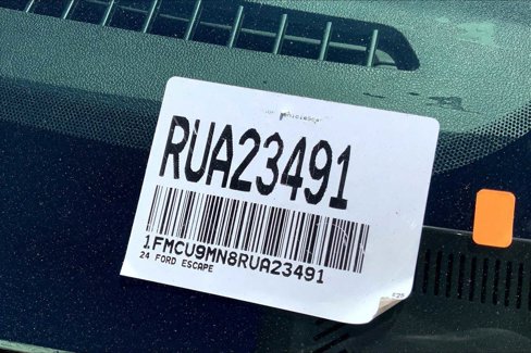 Used 2024 Ford Escape ST-Line image 32
