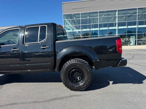 Used 2018 Nissan Frontier SV w/ Value Truck Package image 4