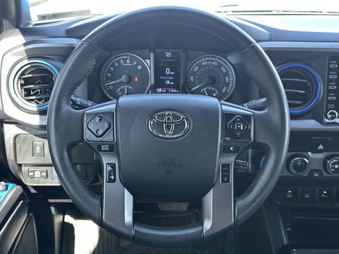 Used 2020 Toyota Tacoma TRD Off-Road image 41