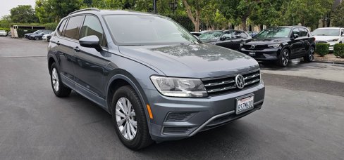 Used 2020 Volkswagen Tiguan S image 3