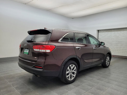 Used 2018 Kia Sorento LX image 9