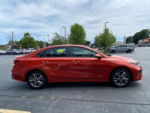 Used 2024 Kia Forte LXS image 8
