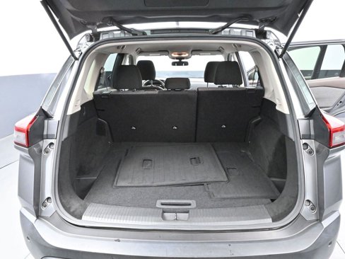 Used 2021 Nissan Rogue S image 9