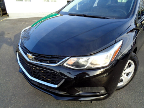 Used 2018 Chevrolet Cruze LS image 20