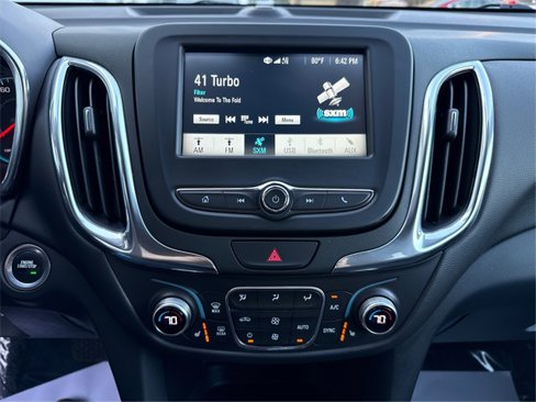Used 2018 Chevrolet Equinox LT image 34