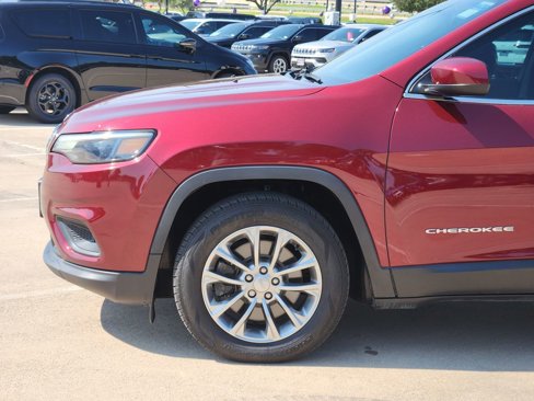 Used 2019 Jeep Cherokee Latitude Plus image 18
