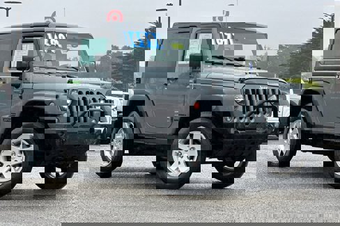Used 2015 Jeep Wrangler Sport image 2