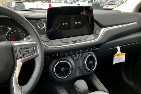New 2025 Chevrolet Blazer LT image 8