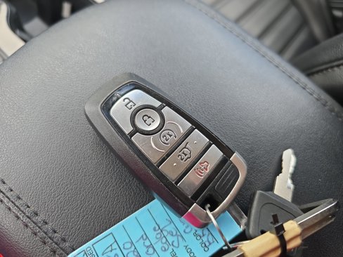 Used 2020 Ford Edge SEL w/ Convenience Package image 32