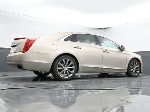 Used 2013 Cadillac XTS Luxury image 28