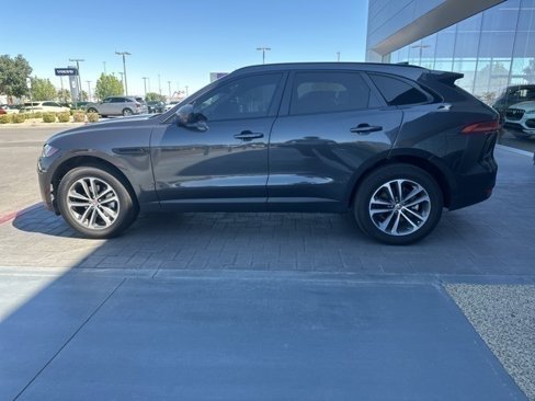 Used 2018 Jaguar F-PACE Premium image 8